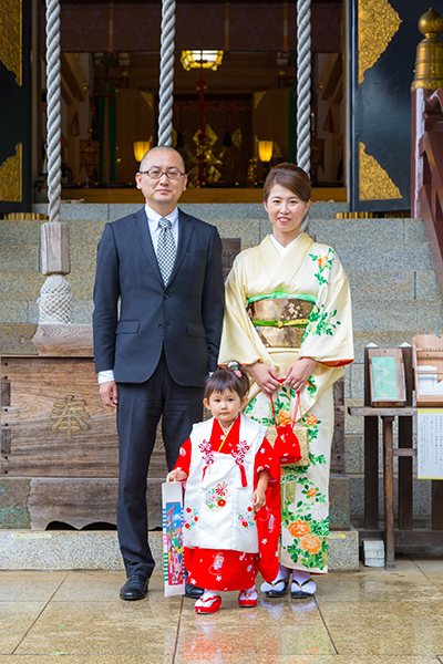 東京の諏訪神社で撮影した七五三の家族写真