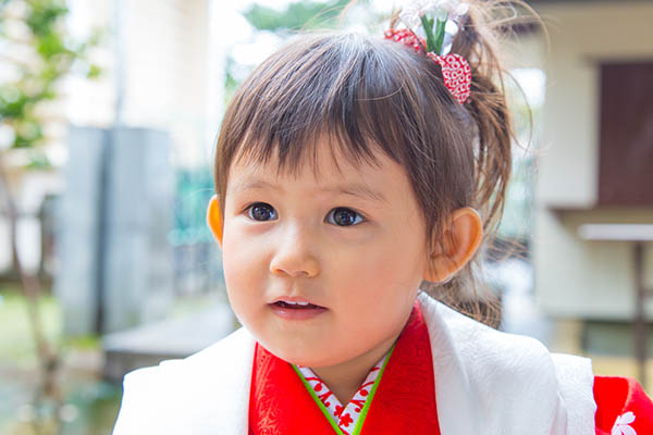 東京の諏訪神社に出張撮影した３歳女の子の七五三写真