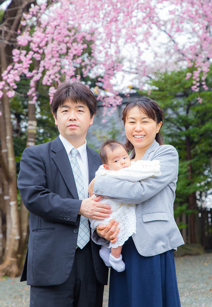 横浜の神社に出張撮影したお宮参りの家族写真