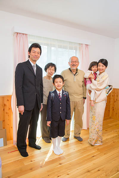 入学式の日に出張撮影した家族写真