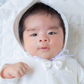 川崎市宮前区の白幡八幡大神に出張撮影したお宮参りの赤ちゃんの写真